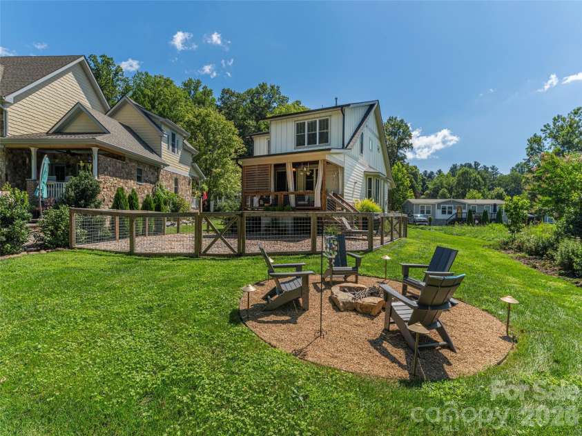 249 Flat Creek Road, Black Mountain, NC 28711.  MLS# CAR4416411, YatesRealty ID 45572. 