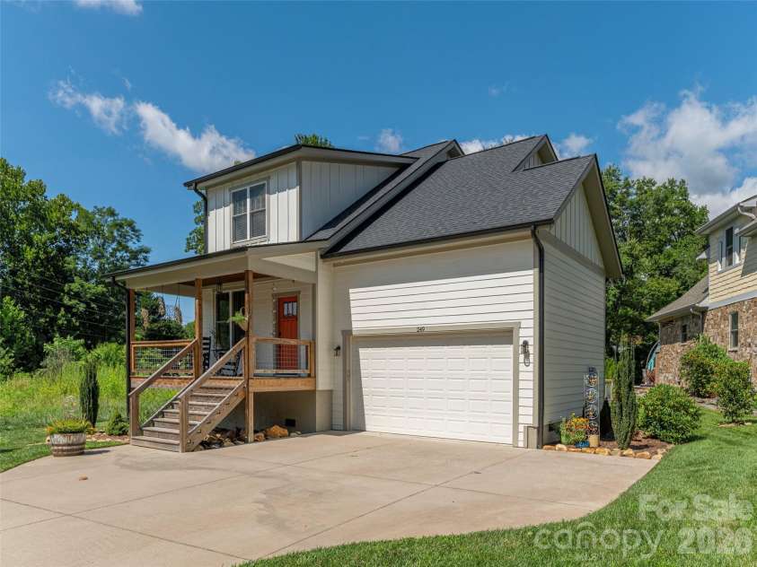 249 Flat Creek Road, Black Mountain, NC 28711.  MLS# CAR4416411, YatesRealty ID 45572. 