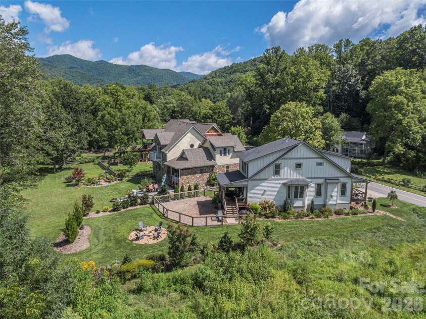 249 Flat Creek Road, Black Mountain, NC 28711.  MLS# CAR4416411, YatesRealty ID 45572. 