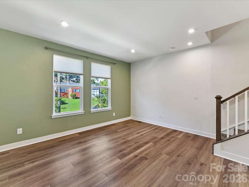 324 Yorkshire Drive, Charlotte, NC 28217.  MLS# CAR4416502, YatesRealty ID 45573. 
