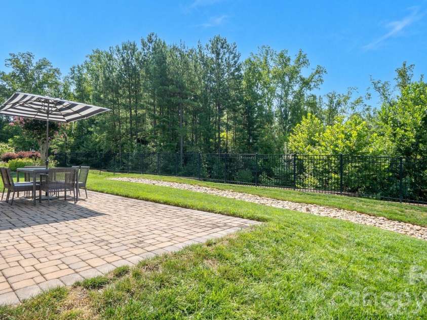 420 Granite Lake Court, Denver, NC 28037.  MLS# CAR4412537, YatesRealty ID 45574. 