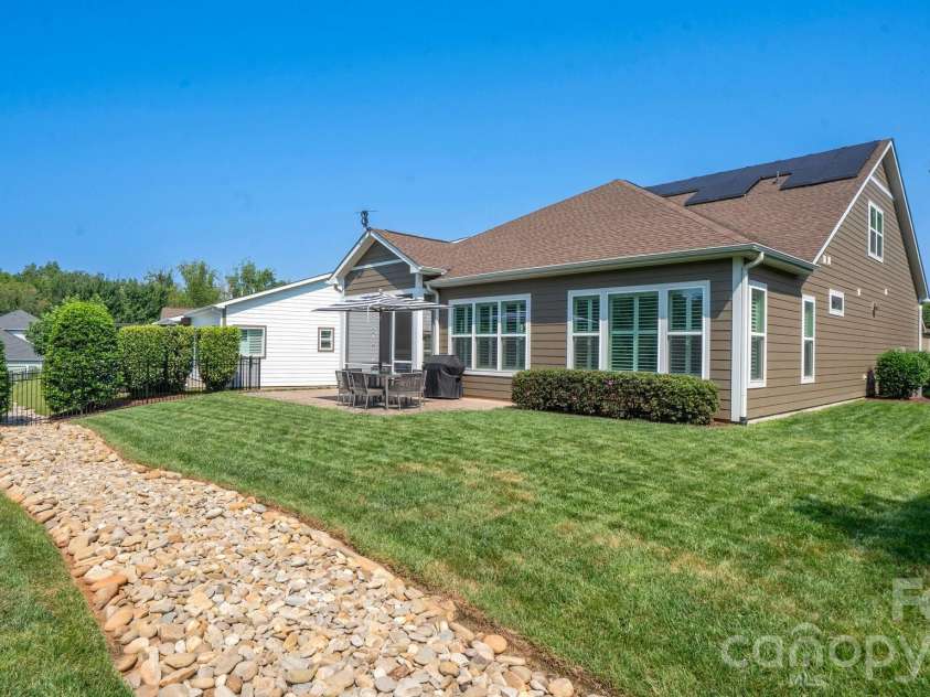 420 Granite Lake Court, Denver, NC 28037.  MLS# CAR4412537, YatesRealty ID 45574. 