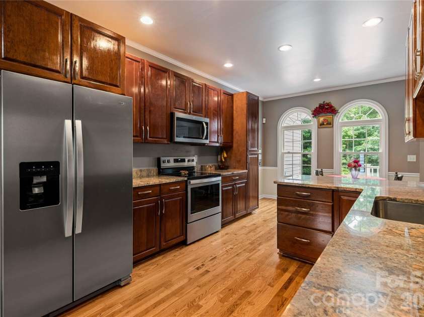 901 Clover Park Drive, Clover, SC 29710.  MLS# CAR4416054, YatesRealty ID 45575. Custom cabinets, refinished hardwood floors