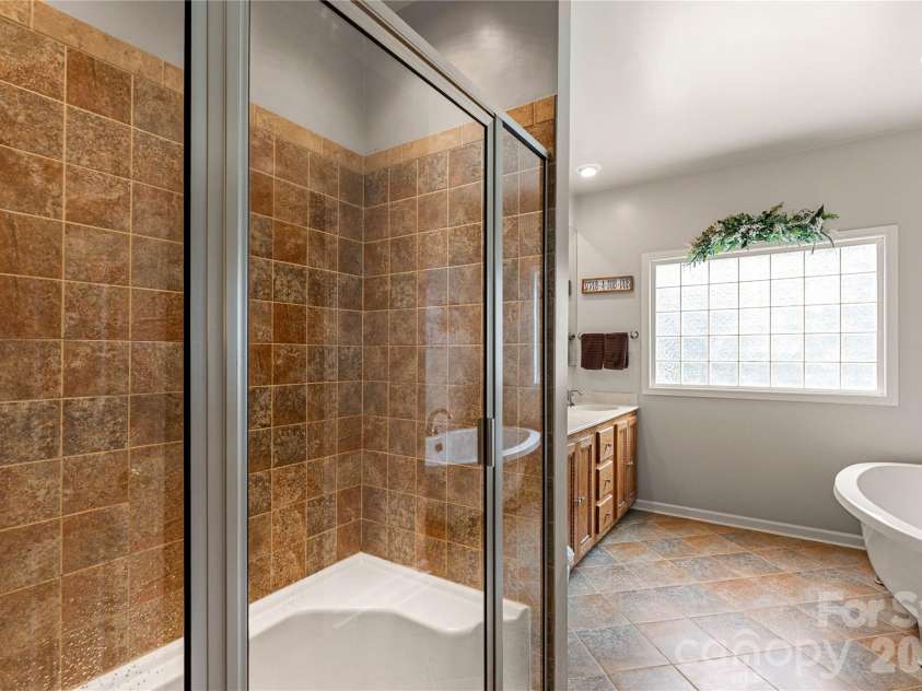 901 Clover Park Drive, Clover, SC 29710.  MLS# CAR4416054, YatesRealty ID 45575. Tiled Primary Shower
