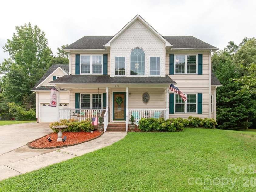 901 Clover Park Drive, Clover, SC 29710.  MLS# CAR4416054, YatesRealty ID 45575. Welcome Home