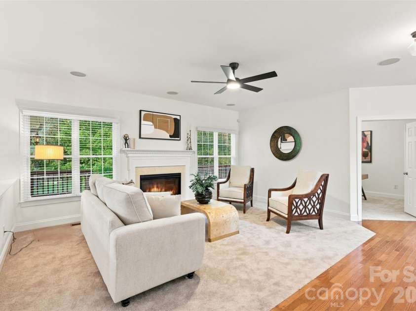 3013 Groves Edge Lane, Waxhaw, NC 28173.  MLS# CAR4403547, YatesRealty ID 45576. 