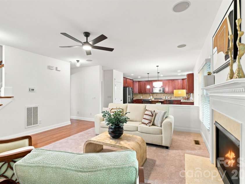 3013 Groves Edge Lane, Waxhaw, NC 28173.  MLS# CAR4403547, YatesRealty ID 45576. 