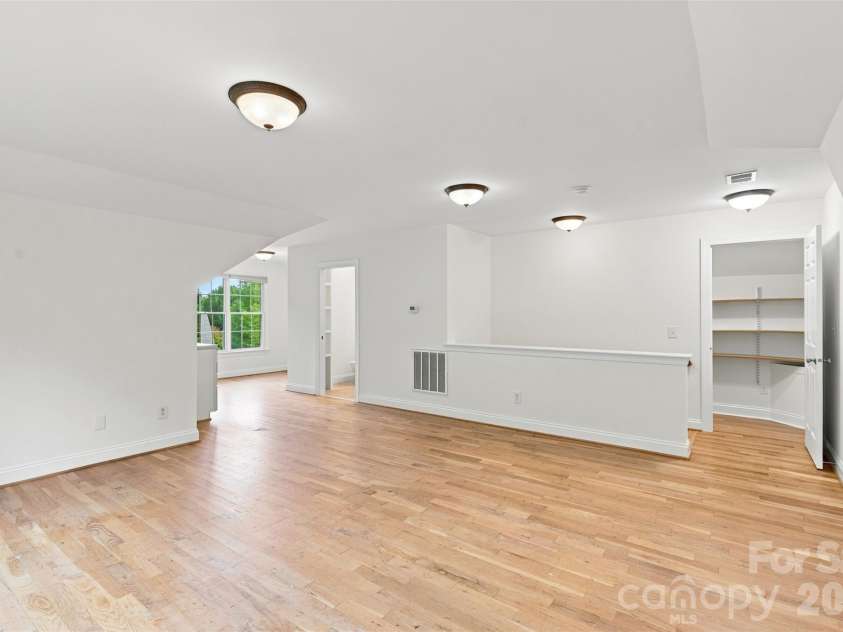 3013 Groves Edge Lane, Waxhaw, NC 28173.  MLS# CAR4403547, YatesRealty ID 45576. 