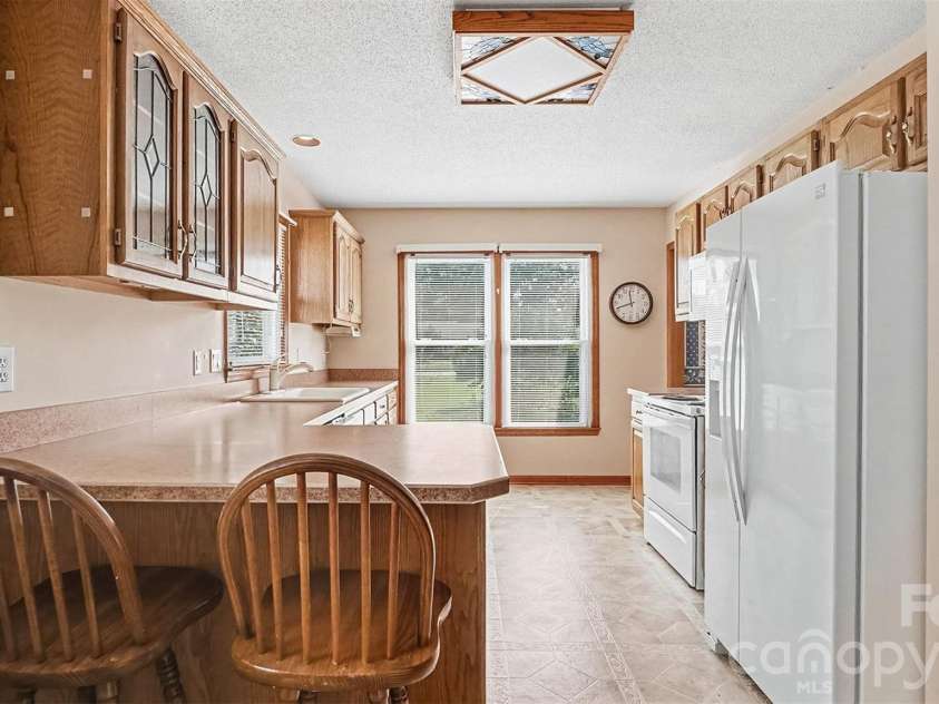 2900 Spencers Grove Road, Browns Summit, NC 27214.  MLS# CAR4415507, YatesRealty ID 45578. 