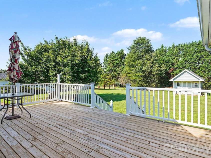 2900 Spencers Grove Road, Browns Summit, NC 27214.  MLS# CAR4415507, YatesRealty ID 45578. 