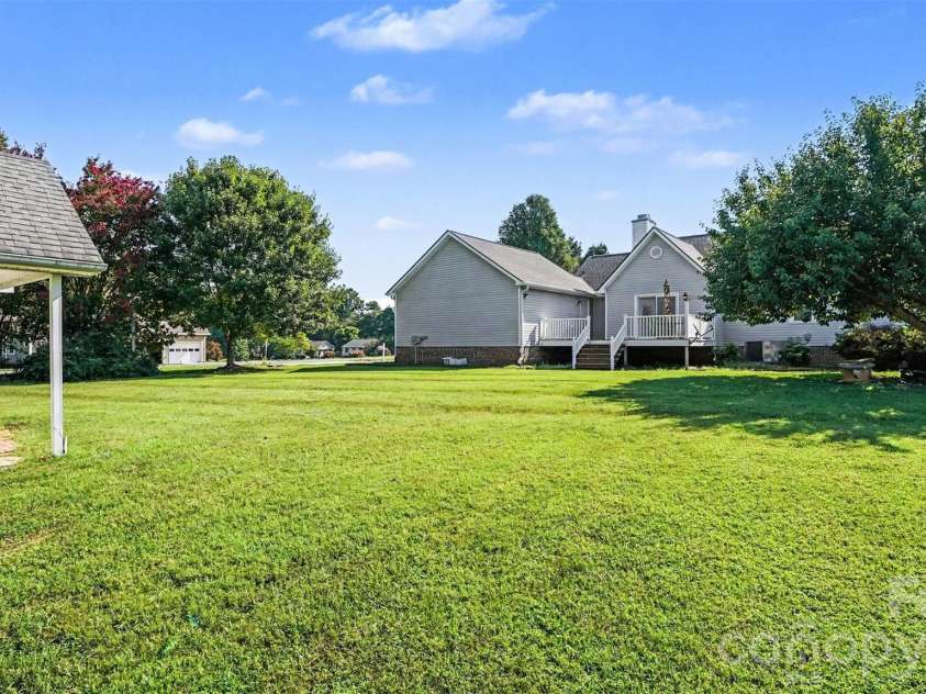 2900 Spencers Grove Road, Browns Summit, NC 27214.  MLS# CAR4415507, YatesRealty ID 45578. 