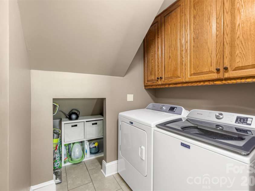 412 Shadydale Court, Fort Mill, SC 29708.  MLS# CAR4414799, YatesRealty ID 45579. With additional storage