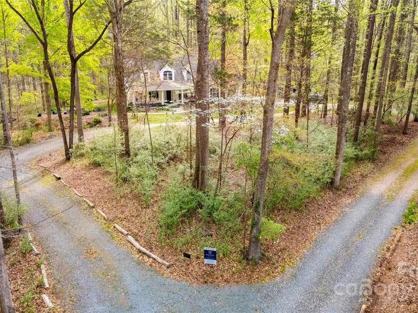 9820 Janeiro Drive, Huntersville, NC 28078.  MLS# CAR4241283, YatesRealty ID 4558. 