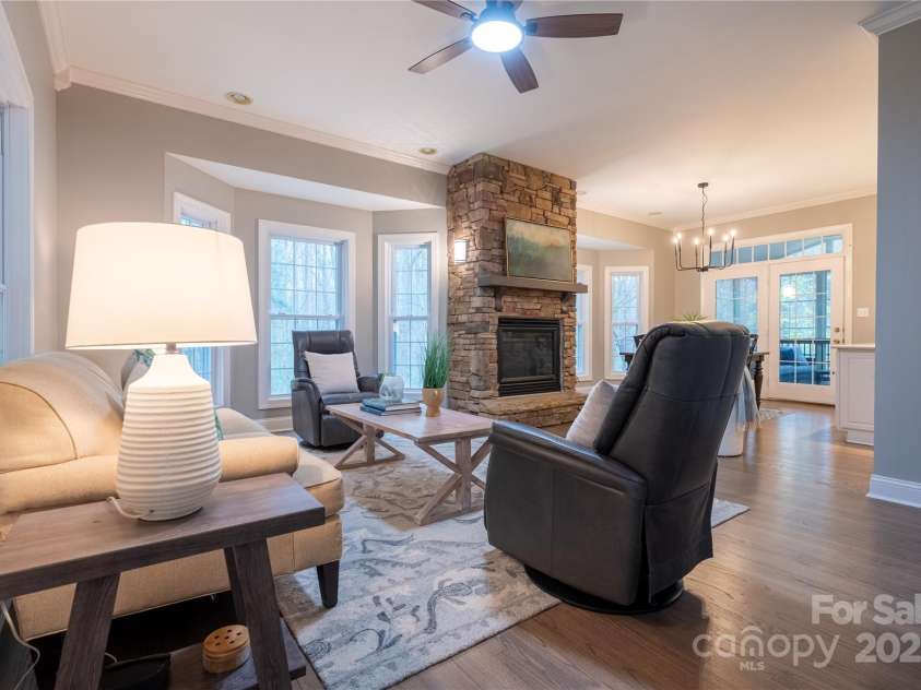 9820 Janeiro Drive, Huntersville, NC 28078.  MLS# CAR4241283, YatesRealty ID 4558. 