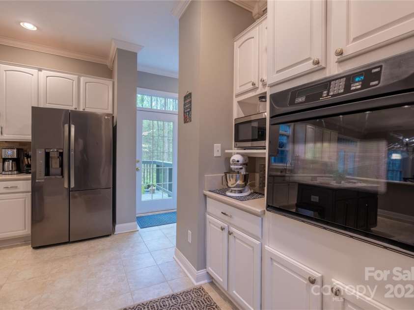 9820 Janeiro Drive, Huntersville, NC 28078.  MLS# CAR4241283, YatesRealty ID 4558. 