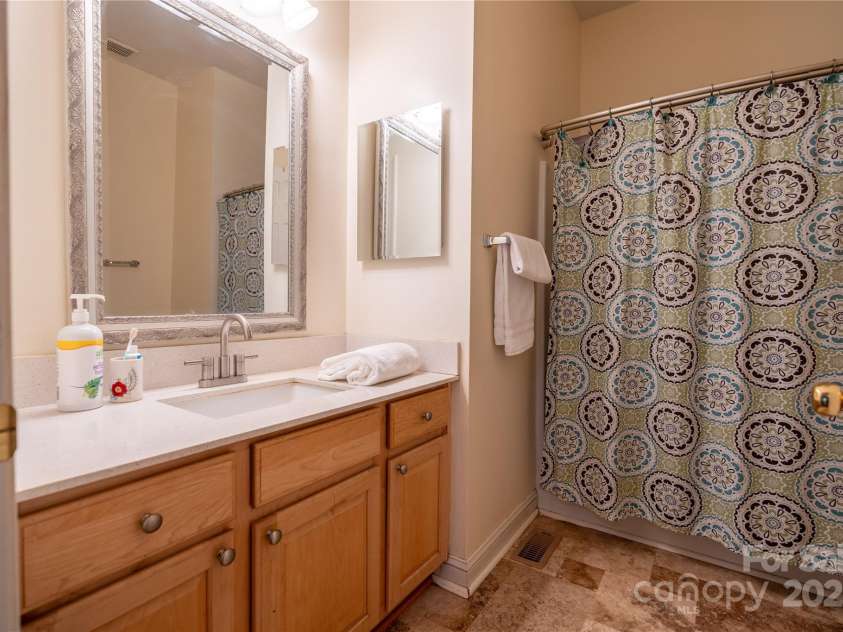 9820 Janeiro Drive, Huntersville, NC 28078.  MLS# CAR4241283, YatesRealty ID 4558. 