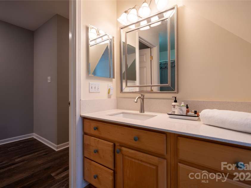 9820 Janeiro Drive, Huntersville, NC 28078.  MLS# CAR4241283, YatesRealty ID 4558. 