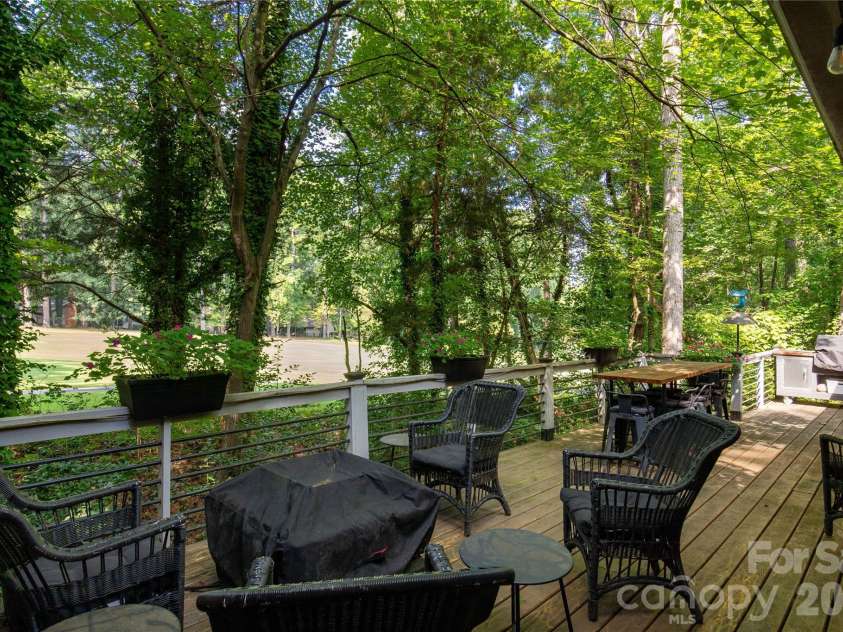 5 Oak Leaf Road, Clover, SC 29710.  MLS# CAR4416336, YatesRealty ID 45580. 