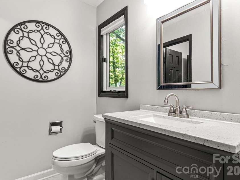 5 Oak Leaf Road, Clover, SC 29710.  MLS# CAR4416336, YatesRealty ID 45580. Jack and Jill