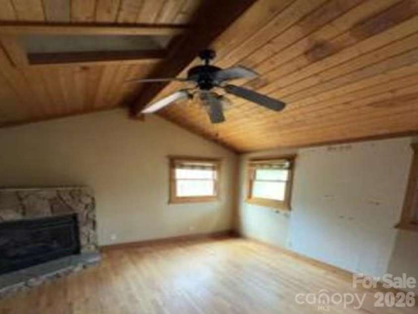96 Meadowlark Lane, Sapphire, NC 28774.  MLS# CAR4405992, YatesRealty ID 45581. 