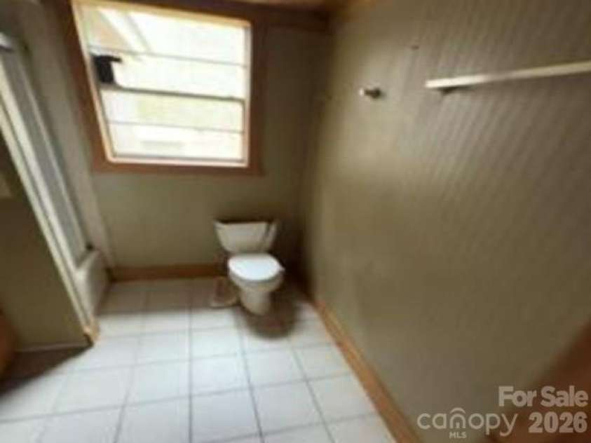 96 Meadowlark Lane, Sapphire, NC 28774.  MLS# CAR4405992, YatesRealty ID 45581. 