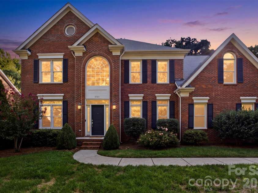 8701 Houston Ridge Road, Charlotte, NC 28277.  MLS# CAR4415260, YatesRealty ID 45582. 