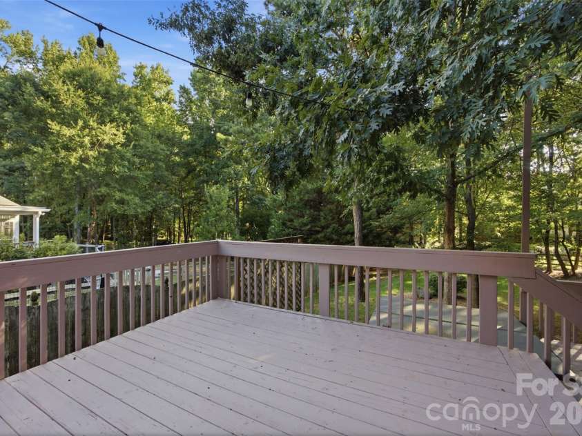 8701 Houston Ridge Road, Charlotte, NC 28277.  MLS# CAR4415260, YatesRealty ID 45582. 