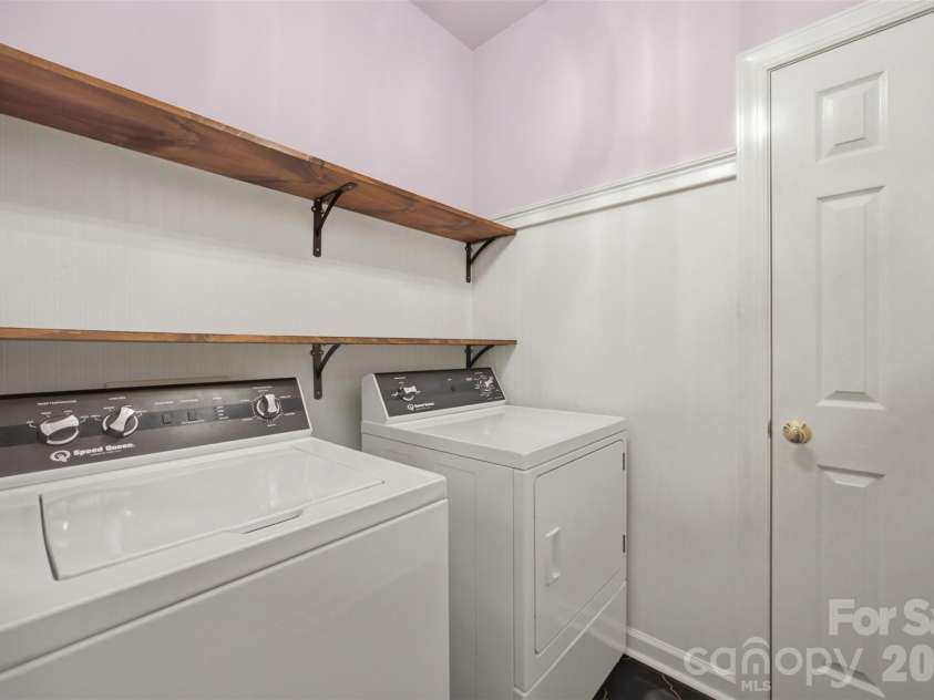 8701 Houston Ridge Road, Charlotte, NC 28277.  MLS# CAR4415260, YatesRealty ID 45582. 
