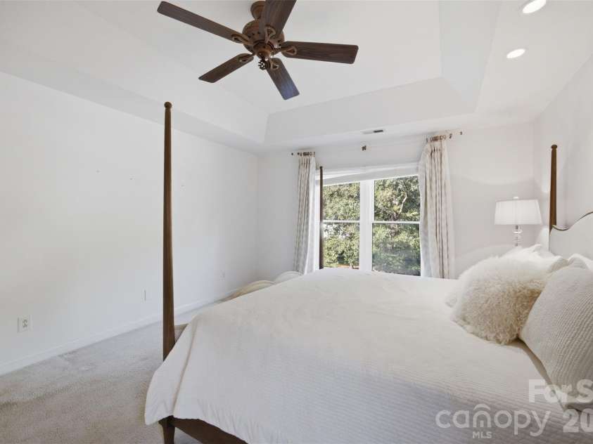8701 Houston Ridge Road, Charlotte, NC 28277.  MLS# CAR4415260, YatesRealty ID 45582. 