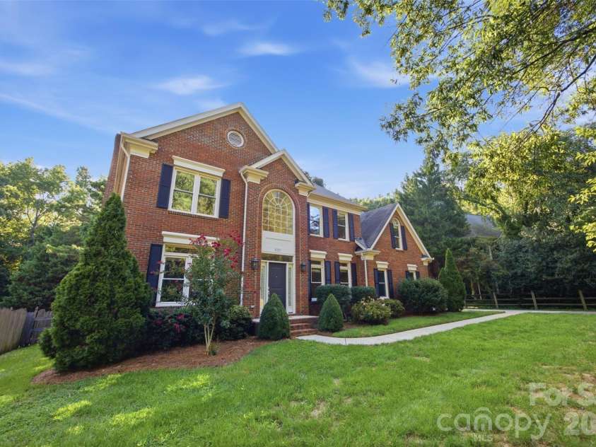8701 Houston Ridge Road, Charlotte, NC 28277.  MLS# CAR4415260, YatesRealty ID 45582. 