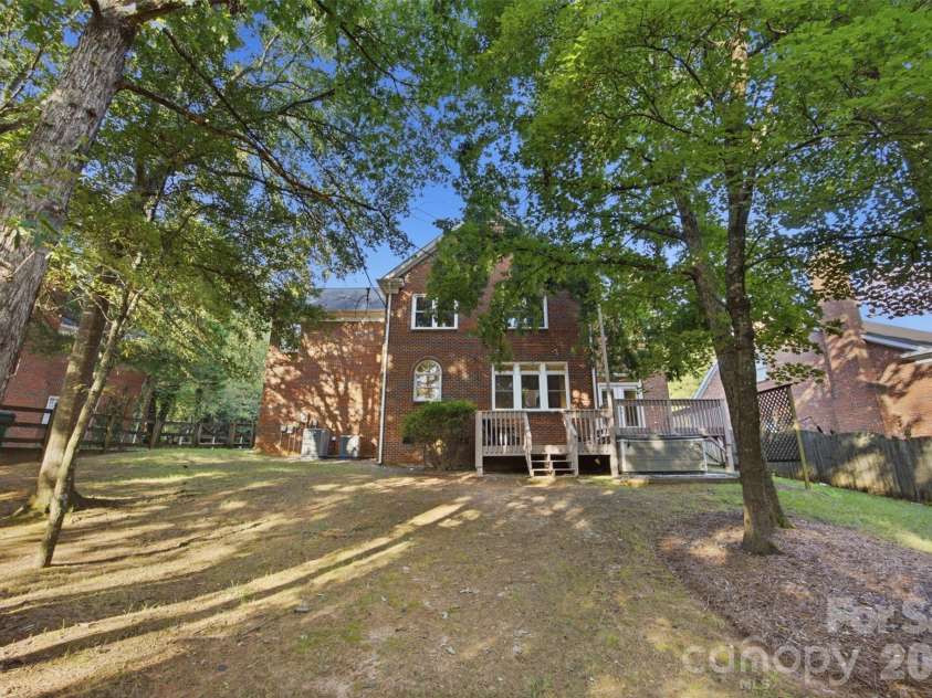 8701 Houston Ridge Road, Charlotte, NC 28277.  MLS# CAR4415260, YatesRealty ID 45582. 