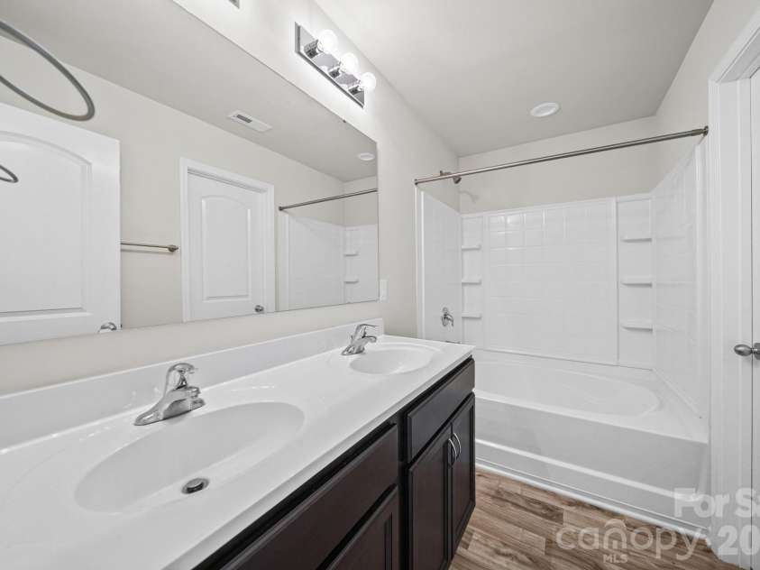 1808 Hart Street, Gastonia, NC 28054.  MLS# CAR4416600, YatesRealty ID 45584. 