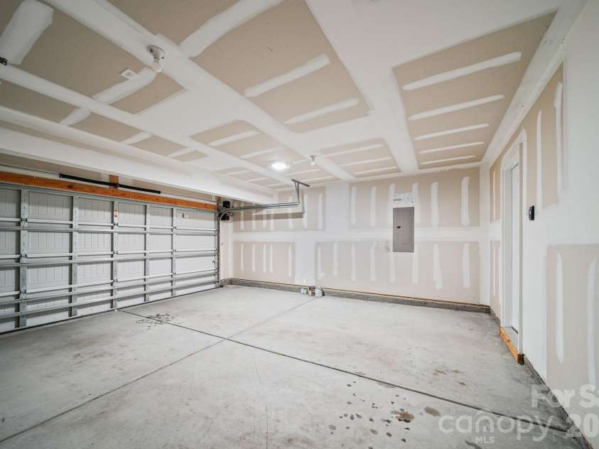 1808 Hart Street, Gastonia, NC 28054.  MLS# CAR4416600, YatesRealty ID 45584. 