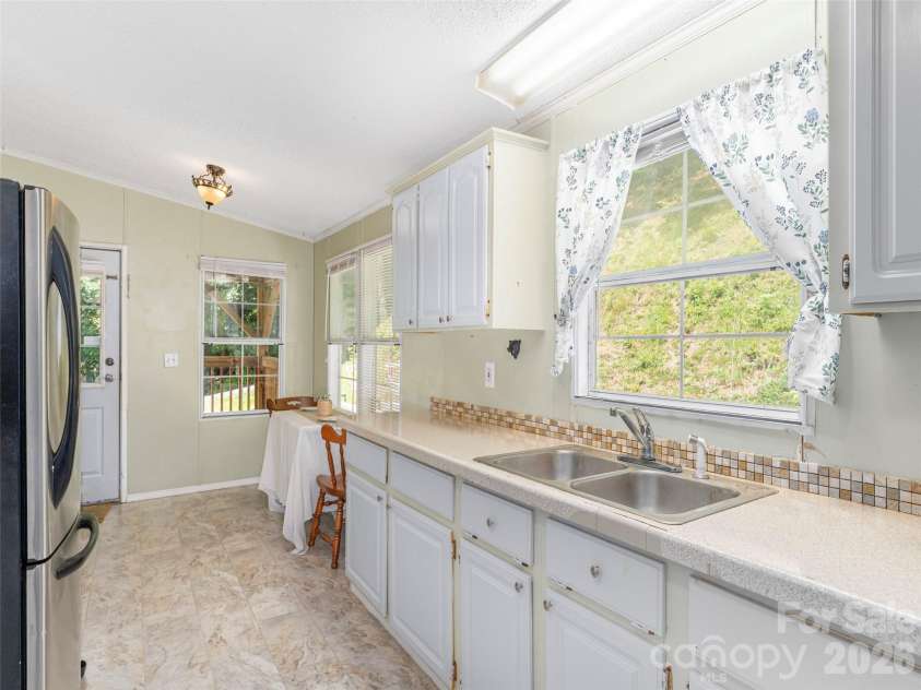152 Hollon Cove, Waynesville, NC 28786.  MLS# CAR4414062, YatesRealty ID 45590. 