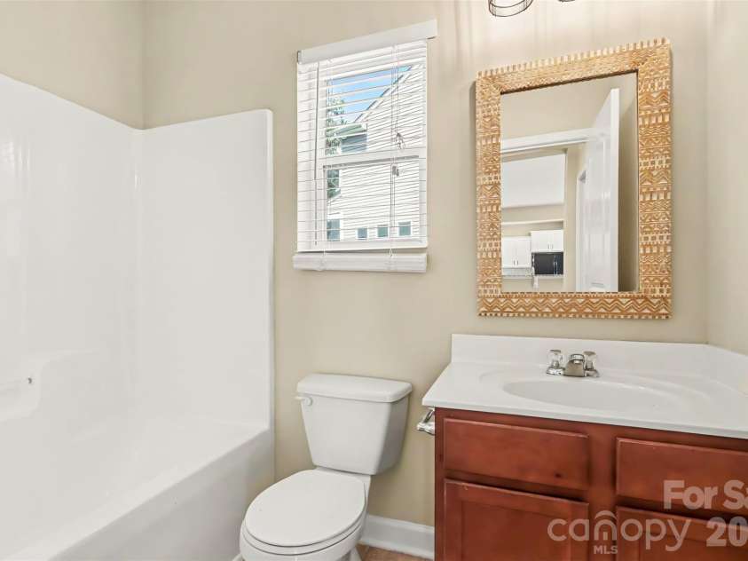 6814 Barefoot Forest Drive, Charlotte, NC 28269.  MLS# CAR4414798, YatesRealty ID 45593. 