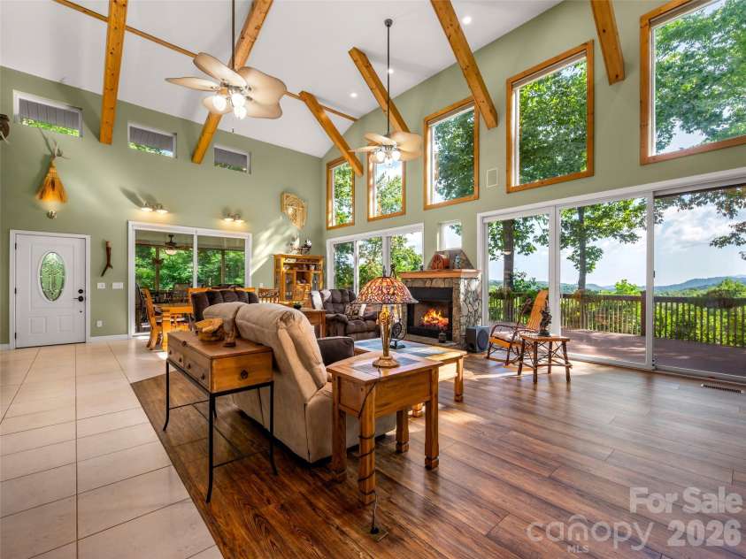 837 Big Raven Lane, Saluda, NC 28773.  MLS# CAR4416376, YatesRealty ID 45594. 