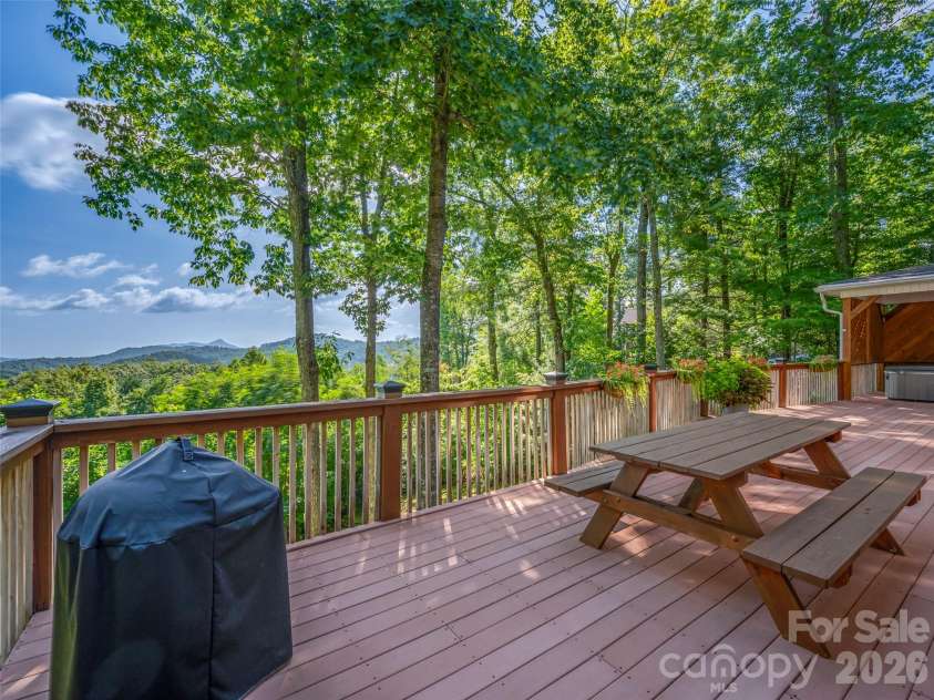 837 Big Raven Lane, Saluda, NC 28773.  MLS# CAR4416376, YatesRealty ID 45594. 
