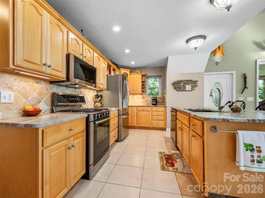 837 Big Raven Lane, Saluda, NC 28773.  MLS# CAR4416376, YatesRealty ID 45594. 
