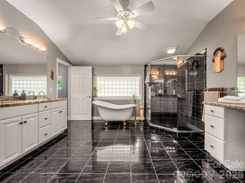 837 Big Raven Lane, Saluda, NC 28773.  MLS# CAR4416376, YatesRealty ID 45594. 