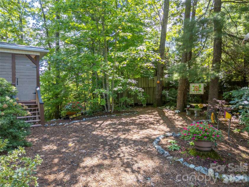 837 Big Raven Lane, Saluda, NC 28773.  MLS# CAR4416376, YatesRealty ID 45594. 