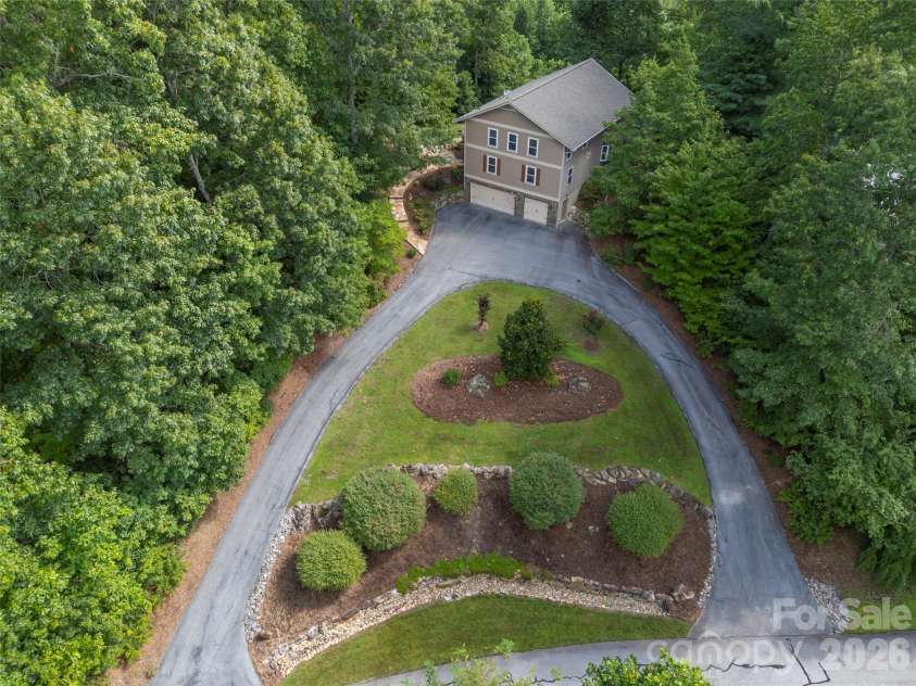 837 Big Raven Lane, Saluda, NC 28773.  MLS# CAR4416376, YatesRealty ID 45594. 