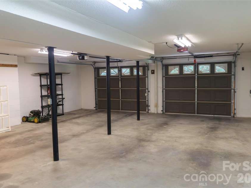 15 Pete Luther Road, Candler, NC 28715.  MLS# CAR4416188, YatesRealty ID 45595. 