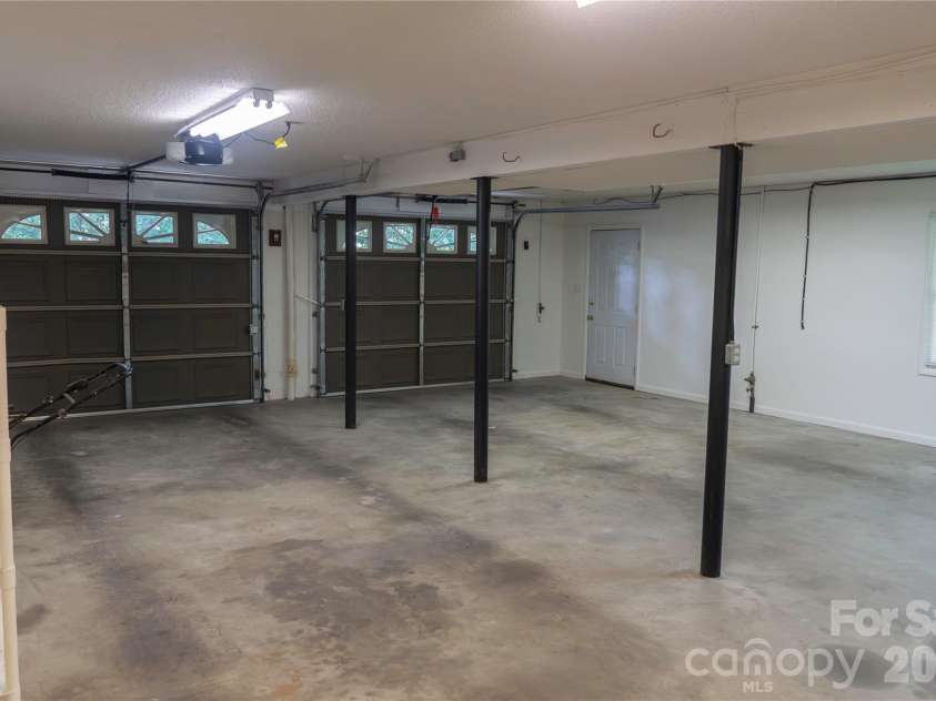 15 Pete Luther Road, Candler, NC 28715.  MLS# CAR4416188, YatesRealty ID 45595. 