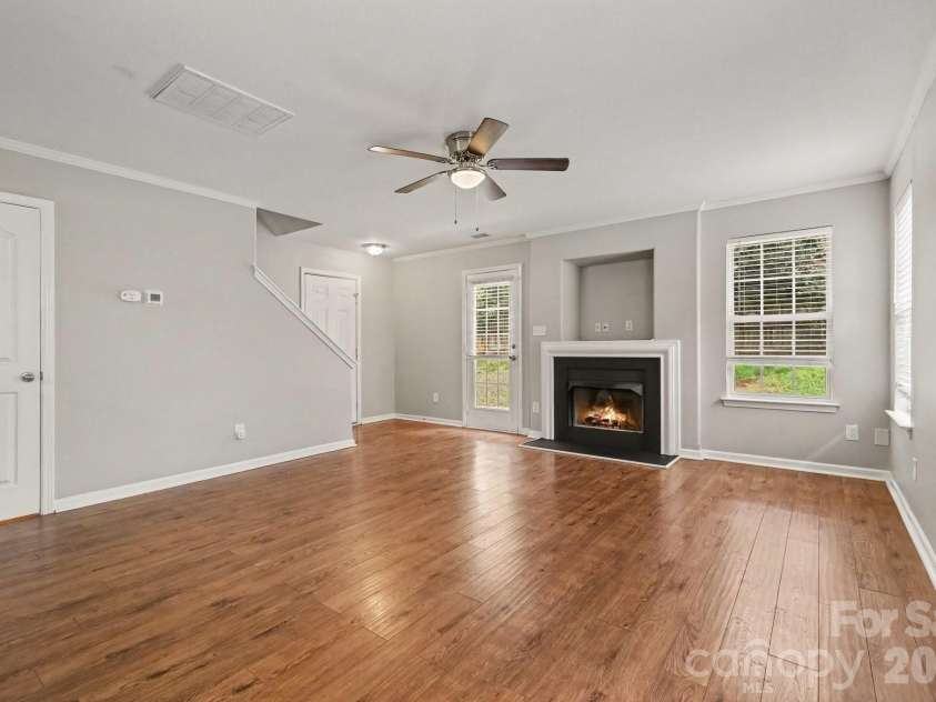 2877 Oasis Lane, Charlotte, NC 28214.  MLS# CAR4412459, YatesRealty ID 45597. 
