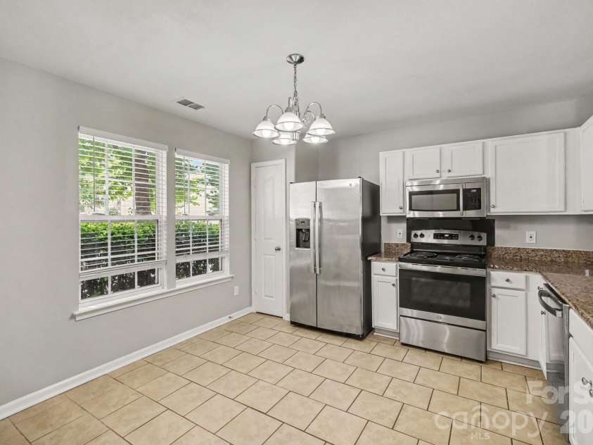 2877 Oasis Lane, Charlotte, NC 28214.  MLS# CAR4412459, YatesRealty ID 45597. 