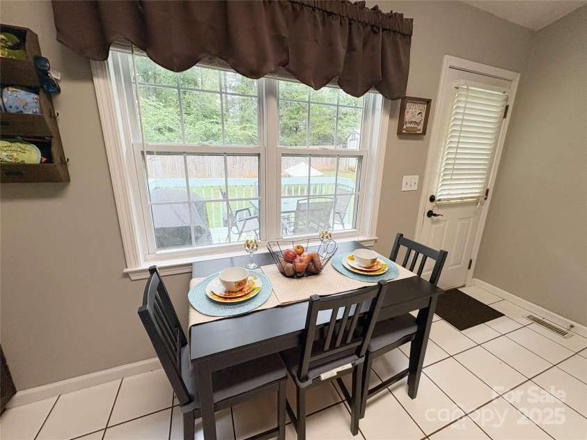 1515 Cambridge Heights Place, Concord, NC 28027.  MLS# CAR4292466, YatesRealty ID 456. 