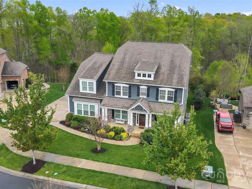 13713 Sunset Bluffs Circle, Huntersville, NC 28078.  MLS# CAR4242347, YatesRealty ID 4560. 