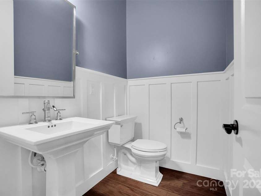 13713 Sunset Bluffs Circle, Huntersville, NC 28078.  MLS# CAR4242347, YatesRealty ID 4560. 