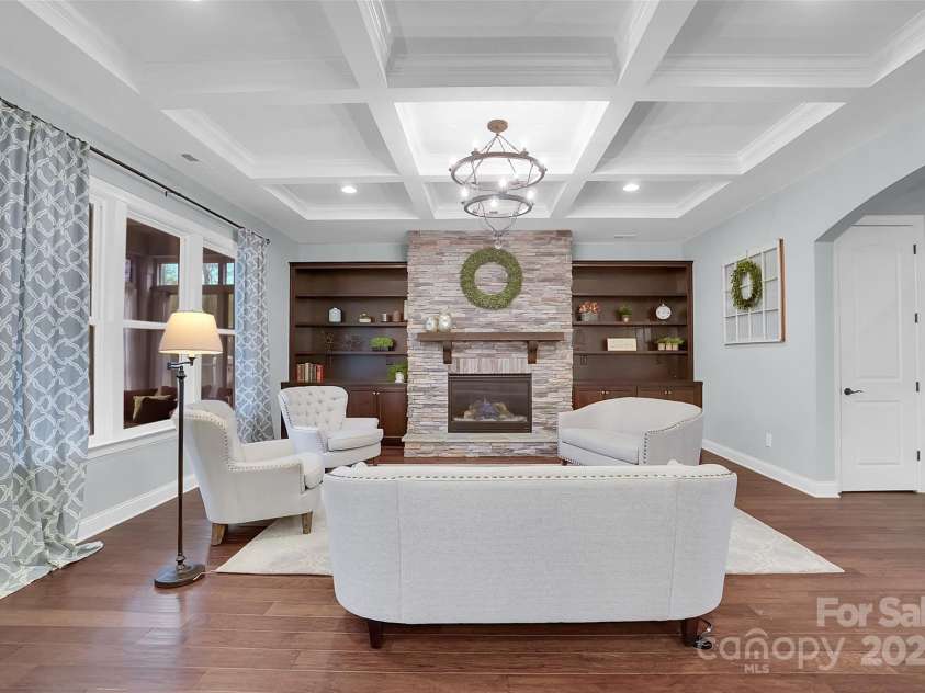 13713 Sunset Bluffs Circle, Huntersville, NC 28078.  MLS# CAR4242347, YatesRealty ID 4560. 