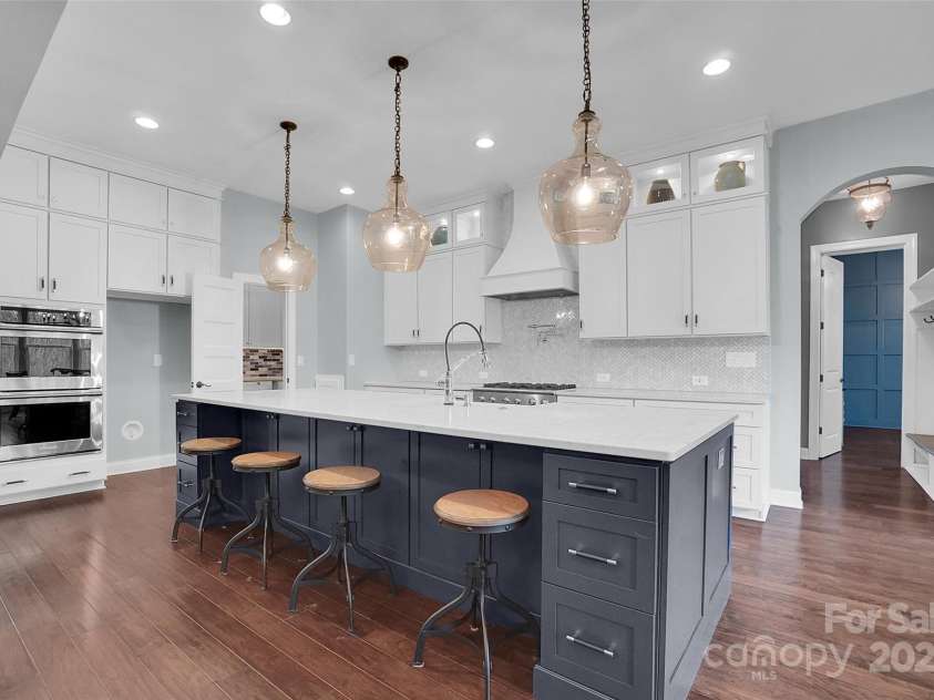 13713 Sunset Bluffs Circle, Huntersville, NC 28078.  MLS# CAR4242347, YatesRealty ID 4560. 